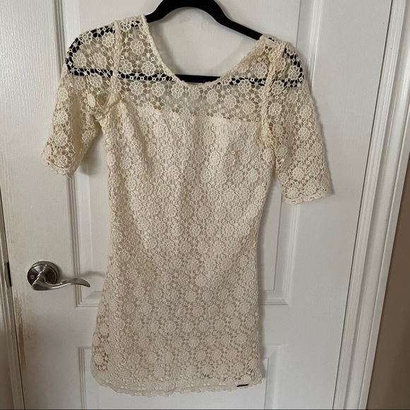 Off-White Lace Dress - Picture 2 of 7